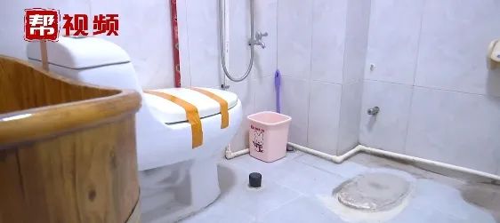 DƬ